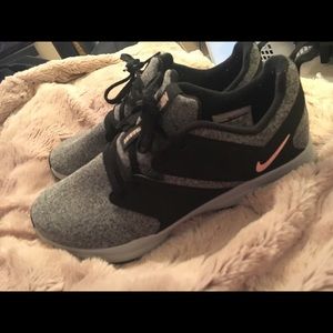 Nike air Bella TR 8.5